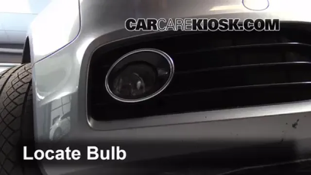 2008 Audi S5 4.2L V8 Lights Fog Light (replace bulb)